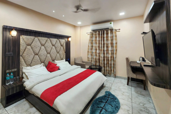 5 People AC Room